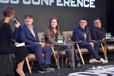 케빈 파이기-트린 트랜-조 루소-앤서니 루소