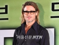 브래드 피트 “50세 배우 은퇴? 활동 기한 둔 적 없어”