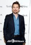 영화 ‘비포 선셋’의 주인공, 영화 ‘Boyhood’에서는 아빠로