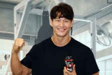 ‘안양의 아들‘ 가수 김종국 고향사랑기부 동참