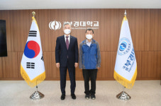 이훈구 전 부경대 교수, 학교에 1억 원 기부