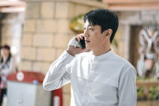 강릉 출신 김래원 전직 해군 부함장으로 캐릭터 대변신