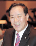 대한변협회장에 김평우씨 선출