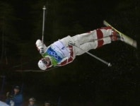 "안방서 첫 금" 징크스 깬 캐나다, 소원 풀었다!