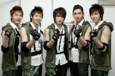 동방신기, 日MTV 시상식서