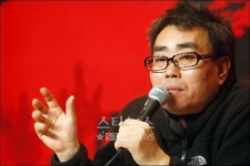 여균동 감독 "앙드레 김 의상이 딱이었다"