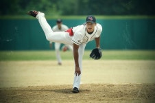 kt 이윤학, “LG 상대, 최선을 다 해 던질 것”