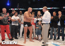 표도르, 러시아 EFN 50서 짜릿한 판정승