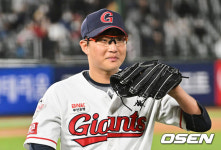 "안 아쉬울 순 없지만..."AG 연기에도 박세웅 뚝심, 개인 최다 10K & 다승 공동 1위 [오!쎈 부산...