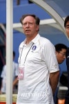 中 다렌 감독 본프레레 "한국축구를 배워라"