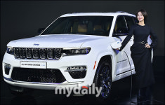 스텔란티스, 프리미엄SUV 지프