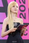히토미, 더 예뻐졌다