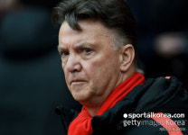 스토이치코프, "판 할은 쓰레기다"