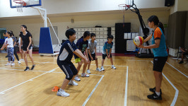 GS칼텍스 선수들, 일일 유소년 배구 코치로 깜짝 변신