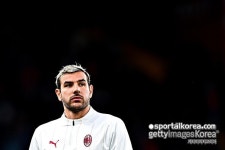 돈에 무릎 꿇은 테오 에르난데스, 알 힐랄 간다! 前 인테르 감독 시모네 인자기 스쿼드 합류