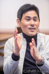 디지털 리마스터링한 <죽거나 혹은 나쁘거나> 재개봉을 계기로 다시 뭉쳤다