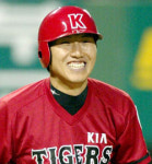 장성호 “나도 FA 천사”