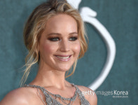 제니퍼 로렌스 ‘미국 자연재해는 트럼프 때문’ 취지 발언 논란