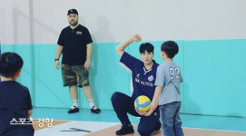배구 김희진, 샘 해밍턴 子에게 배구 가르친다 “많관부”