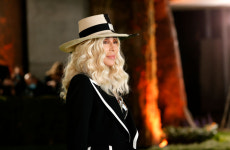 美 76세 톱스타 셰어, 40세 연하와 열애설 솔솔