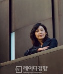 중년의 사랑 연기하는 방송인 겸 배우 유정아