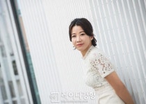 18년 차 여배우의 날 선 연기 내공, 전혜진