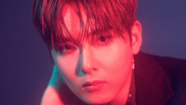 슈퍼주니어 려욱, 타히티 출신 배우 아리와 열애