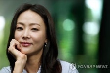 배우 윤지혜 폭로 파문…