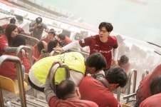 ‘데시벨’ 실제 특수효과로 완성된 숨 막히는 긴박감X압도적 스케일…배우들도 깜짝 놀란 도심 테러 현장