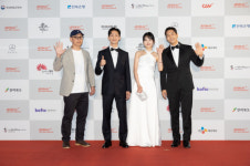 영화 ‘잔챙이’ 팀, 전주국제영화제 첫 상영부터 뜨거운 관심