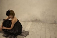 가수 예인 팬들 "실력파 가수, 정체성 찾아주자" 움직임