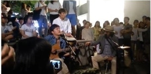 홍대 버스킹 할배,