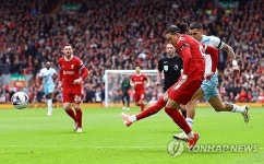 "손흥민 이겼다!" 찬사 듣더니…"네가 공격수야?" 오언의 대격노 불렀다