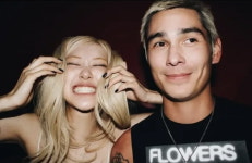 로제, 미국 배우와 ♥핑크빛 기류 제대로…브루노 마스 기절하겠어
