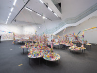 서도호: 아버지와 나와 딸 3대의 기억 공유, 예술은 치유다