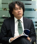 봉준호 감독 영화 ‘해무’로 제작자 변신