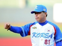 새까맣게 타들어간 이정훈 감독