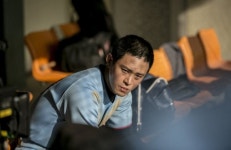 ‘사괜’ 정재광 주연, 장편독립영화 ‘낫아웃’ 크랭크업