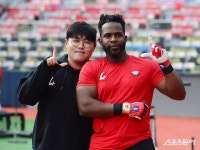 에레디아, 넘치는 여유