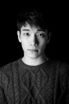 김경남, 스크린·브라운관 이어 연극까지 접수한 대세남