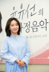 배우 윤유선,