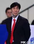 반성한 신영철 감독 “이기는 배구 할 줄 모른다”