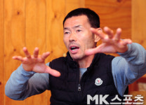 손흥민 父 단독인터뷰② “남들이 미쳤다해도 아이들 꿈에 투자”