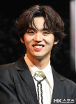 홍석