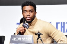 "넌 내가 만난 사람 중 가장 친절했어"… 채드윅 보스만 사망 애도하는