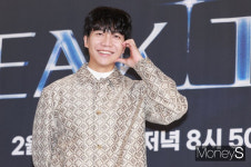 배우 이다인과 결혼 발표 이승기… "행복해지자 아이렌"