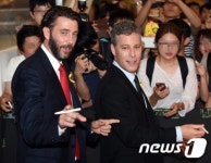브래드 풀러-앤드류 폼,
