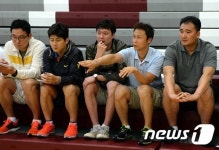 신장측정 이의제기하는 동부 이세범코치