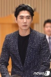 데니안,