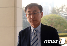 전직 대통령 수사 앞둔 김수남 총장